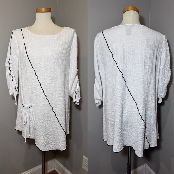 Ali Miles Tops - ALI MILES Asymmetrical Tunic Blouse w/ Contrasting Detail WHITE-BLACK / MEDIUM